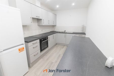 2 Bedroom Apartment - Photo 5