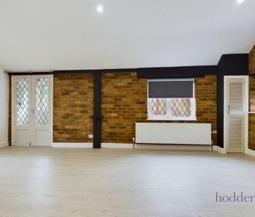 3 bedroom bungalow to rent - Photo 1