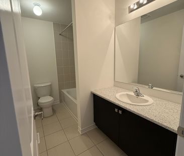 For Lease - 39 Tamworth Terrace, Barrie, Ontario - Photo 5