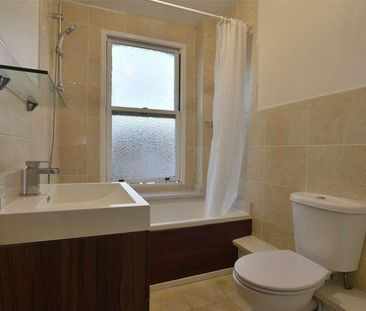 Grovehill Road, Redhill, Surrey, RH1 - Photo 1