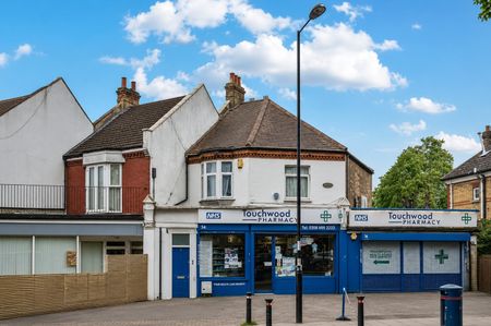 2 Bed Flat, Perry Hill, SE6 - Photo 4