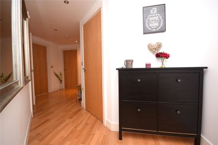 11, McClintock House, The Boulevard, Leeds, West Yorkshire, LS10 1LP - Photo 5