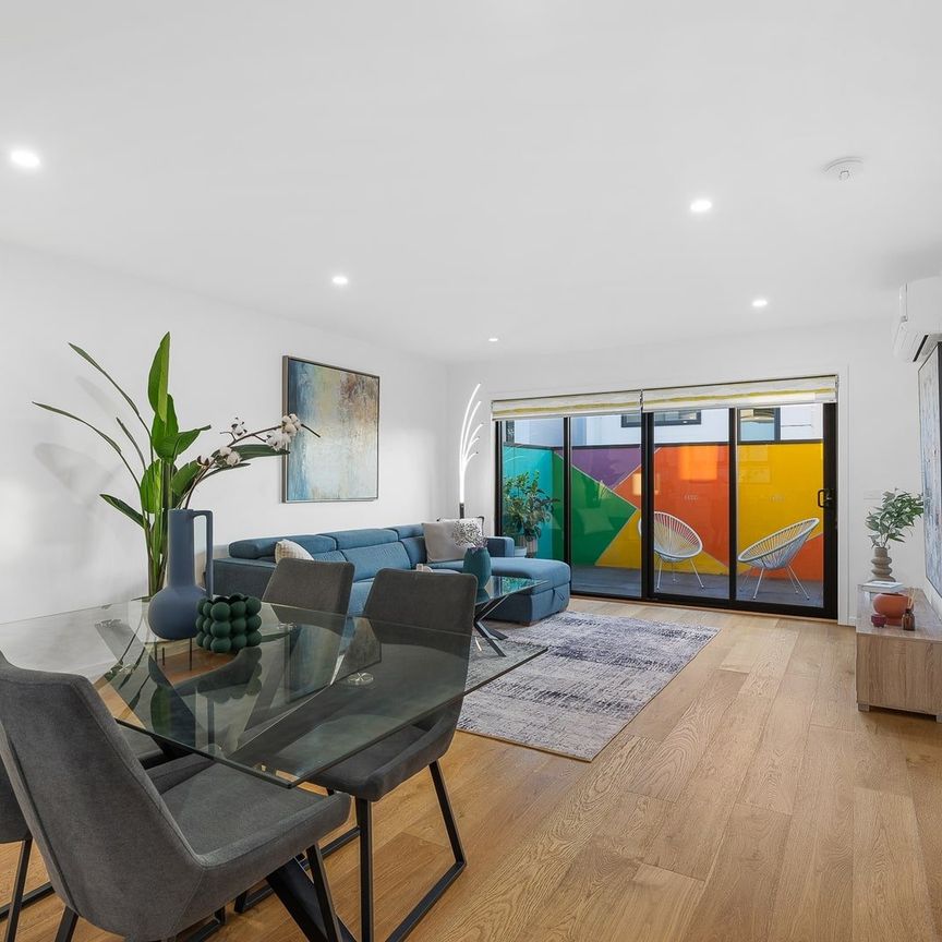 2/1 Banool Quadrant, Doncaster East - Photo 1
