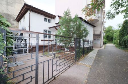 CASA GRADINA ICOANEI | An 2001 | 4 cam | 146 mp | RENOVATA 2 - Fotografie 2