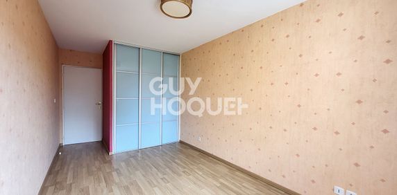 LOCATION d'un appartement de 2 pièces (55 m²) à BELLEVILLE EN BEAUJOLAIS - Photo 2