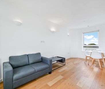 Studio to rent - Photo 6