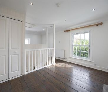 1 bedroom semi-detached house to rent - Photo 2