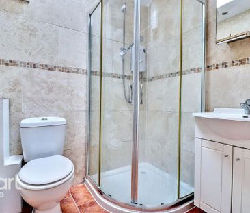 3 bedroom detached house to rent - Photo 2