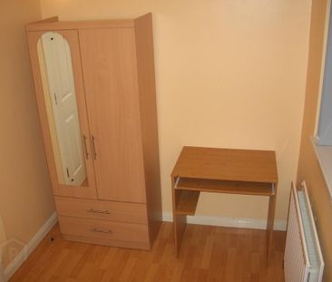 Great Apartment, 16a Rugby Avenue, Queens Quarter, Belfast, BT7 1RG - Photo 6