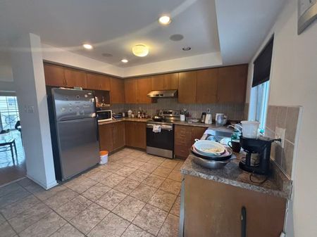 For Lease - 3030 Lakeshore Boulevard Unit# 9, Toronto, Ontario - Photo 5