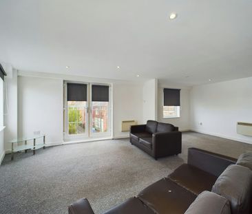 Flat to rent on - Photo 3