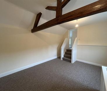 3 bedroom semi-detached house to rent - Photo 3