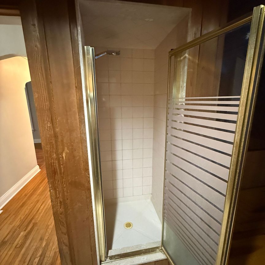 For Lease - 1571 19TH Avenue, Richmond Hill, Ontario - Photo 1