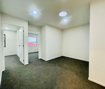 MANUREWA, 3 BEDROOMS - Photo 4