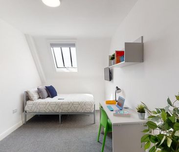4 bedroom flat to rent - Photo 3