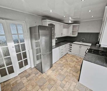 Broomhall Road, Manchester, M9 - Photo 2