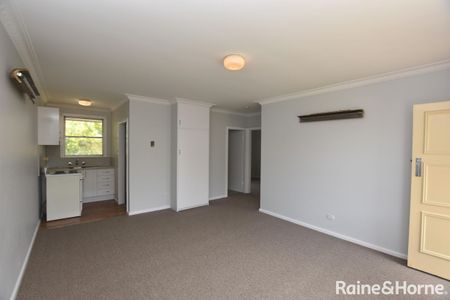 3/168 Sale Street, Orange, NSW 2800 - Photo 2