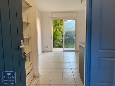 Location Appartement 1 pièce 20m² LE TAMPON 97430 - Photo 3