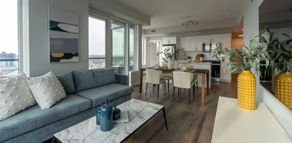 80 Bond Street East - Photo 2