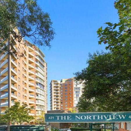 2 Bedrooms, Double Lock Up Garage & Huge Storage Area - Photo 3