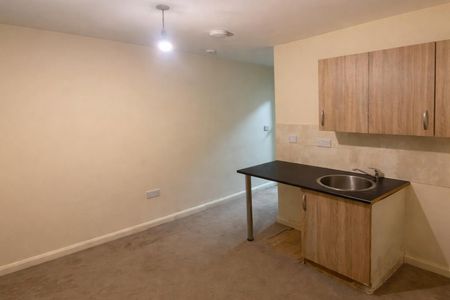 Edenhall Glen, Romford RM3, London - Photo 2