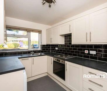 Woodlands, Woodlands, Yateley, GU46 - Photo 5