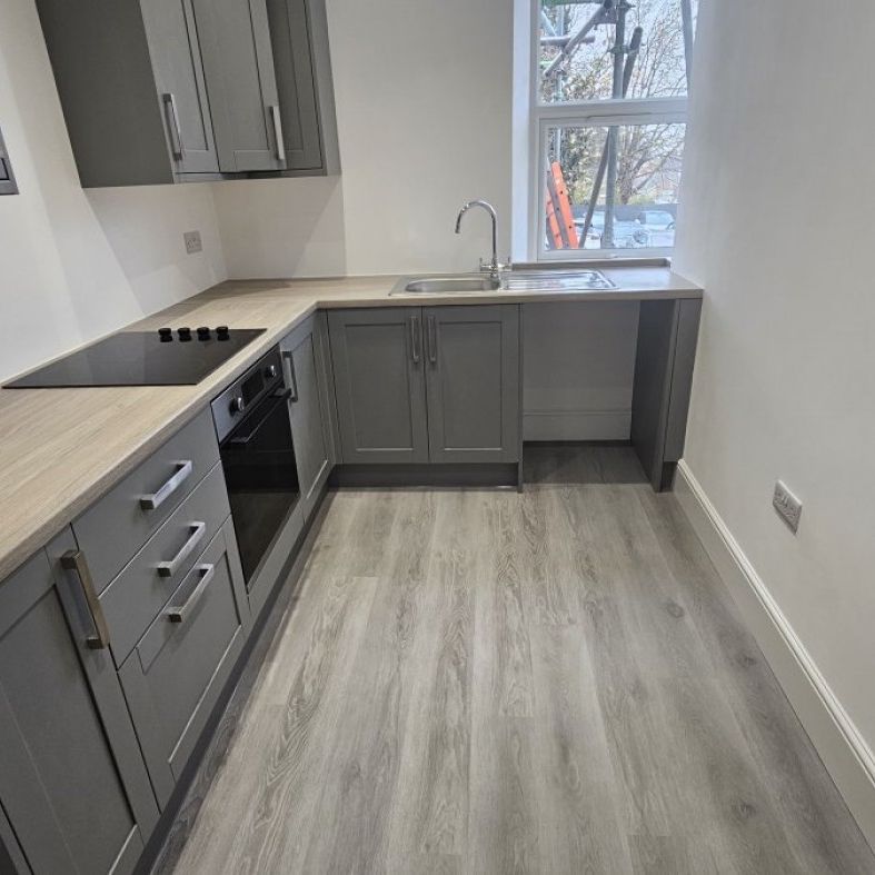 1 bed Flat - To Let - Photo 1