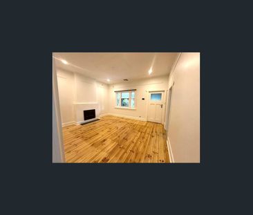 Beautifully Renovated Bungalow - Photo 1