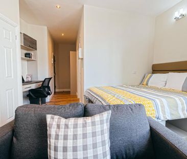 Studio to rent - Photo 1