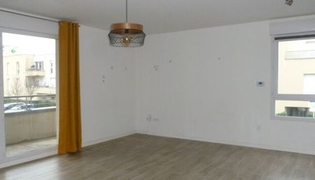 Appartement 4 pièces 81m2 REIMS 950 euros - Photo 3