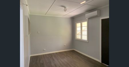 Charming Nambour Unit! - Photo 3