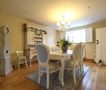 3 bedroom detached house to rent - Photo 3