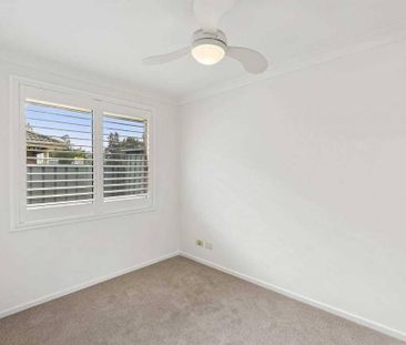 IMMACULATE HOME WITH MODERN FEATURES - Photo 4