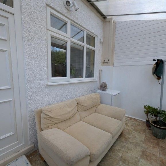 Erithway Road, Coventry - Photo 1