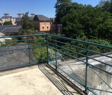 Location Appartement 2 pièces 44m² ORLEANS 45000 - Photo 4