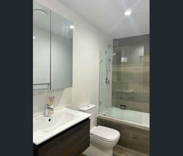 Spacious 3 Bedroom Apartment for Lease - Photo 3