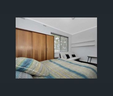 Modern apartment in fantastic location. - Photo 4