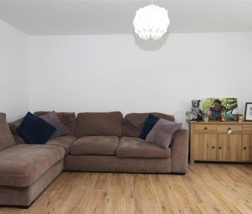 2 bedroom house to rent - Photo 1