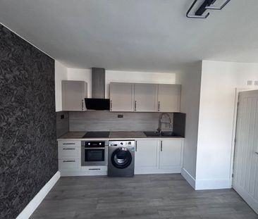 1 Bed Flat, Biscot Road, LU3 - Photo 4