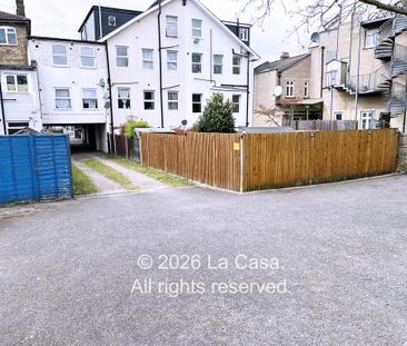 2 bedroom flat to rent - Photo 6