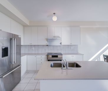 For Lease - 2643 Delphinium Trail, Pickering, Ontario - Photo 4