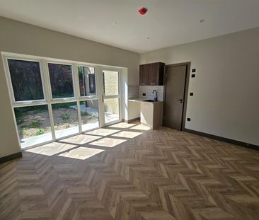 Green Lane, Shepperton TW17, London - Photo 2