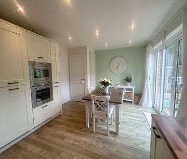 3 bedroom semi-detached house to rent - Photo 3