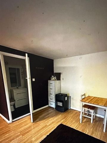 1 bedroom property to rent - Photo 3