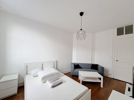 Location Appartement 1 pièce 28m² TROYES 10000 - Photo 2