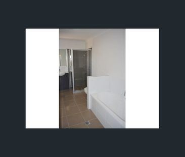 Your Dream Home Awaits! Modern Living in a Prime Location - Photo 6