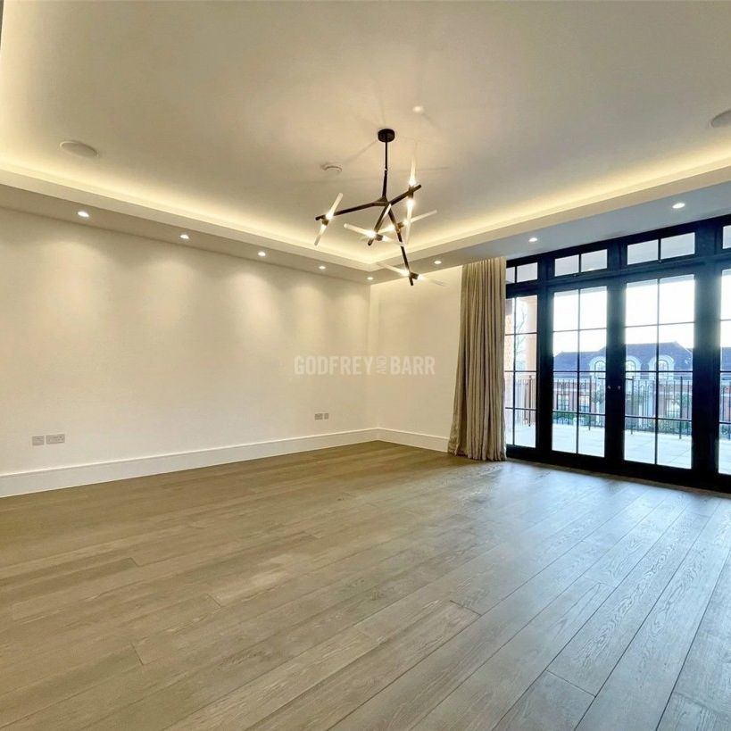 Beech Hill Hadley Wood EN4 - Photo 1