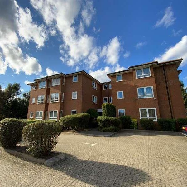 Gunnersbury Gardens, Acton, W3 - Photo 1