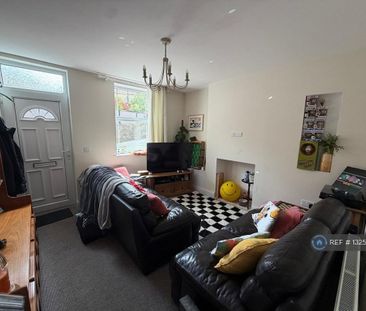 2 bedroom terraced house to rent - Photo 1