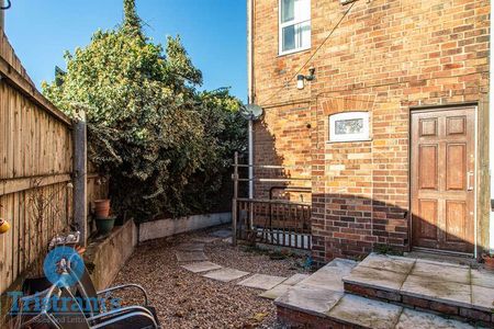 Trent Boulevard, West Bridgford, NG2 - Photo 3